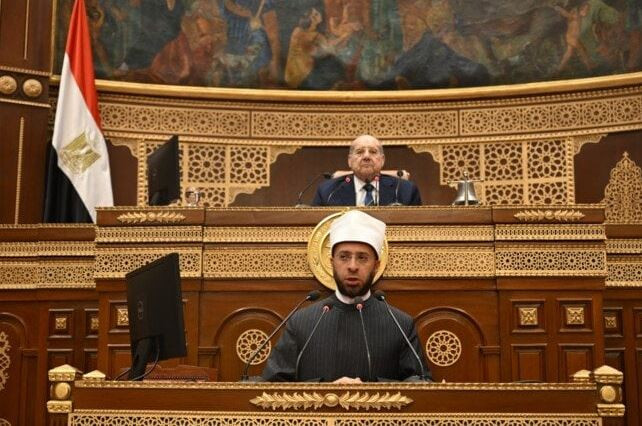 وزير الأوقاف امام الشيوخ