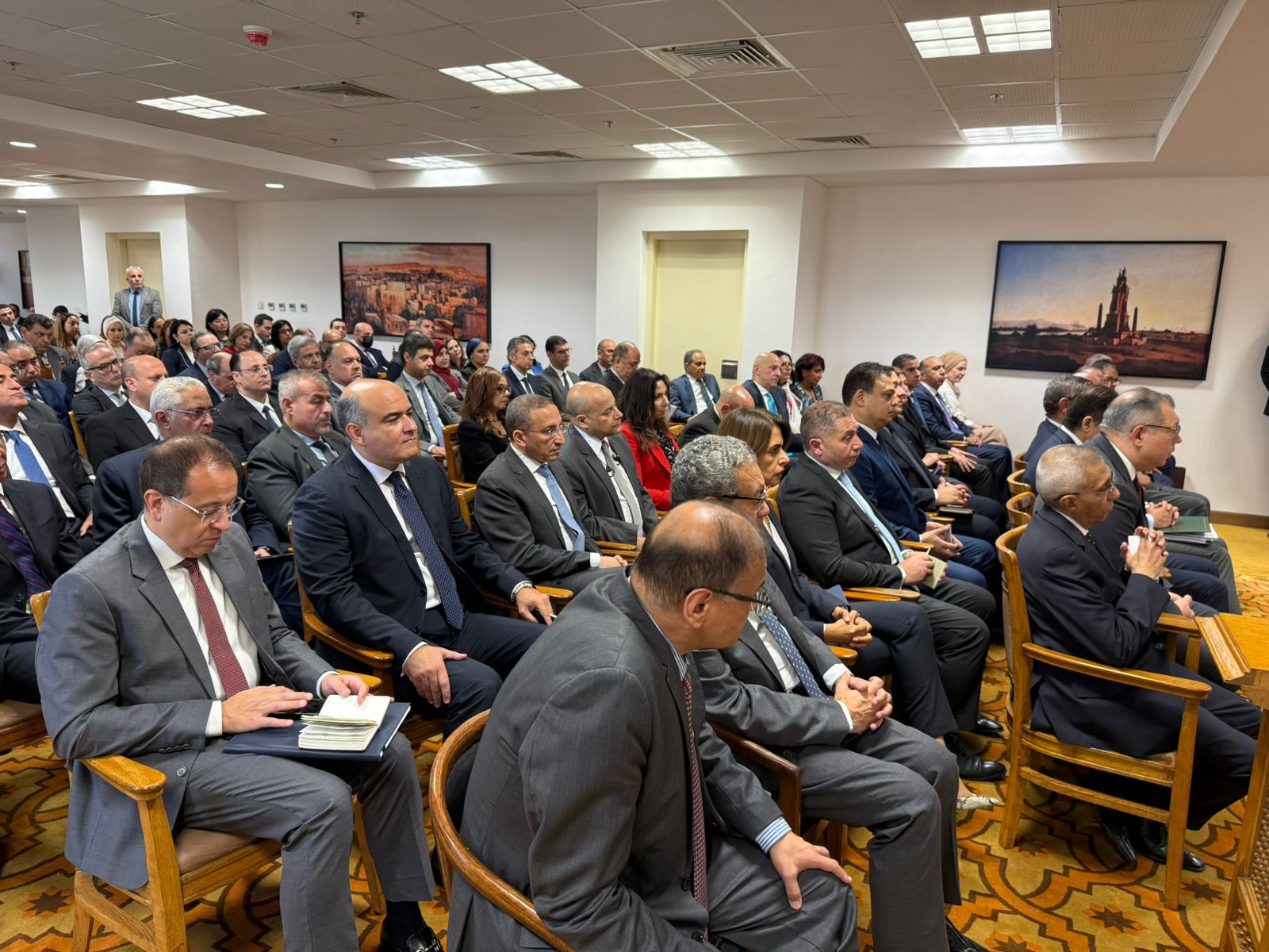 وزيرا الخارجية والصناعة والنقل