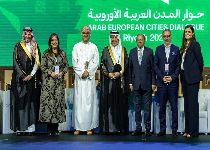 محافظ بورسعيد بمنتدى حوار المدن العربية الأوروبية