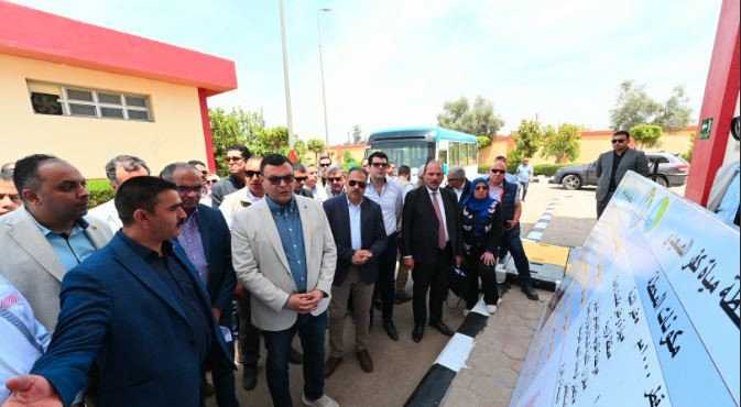 وزير الاسكان