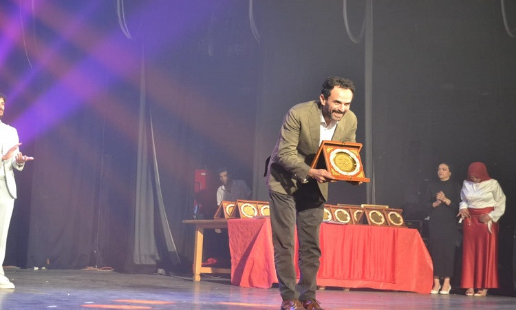 بالصور .. مهرجان المسرح العالمي يسدل الستار على فعاليات دورته الرابعة