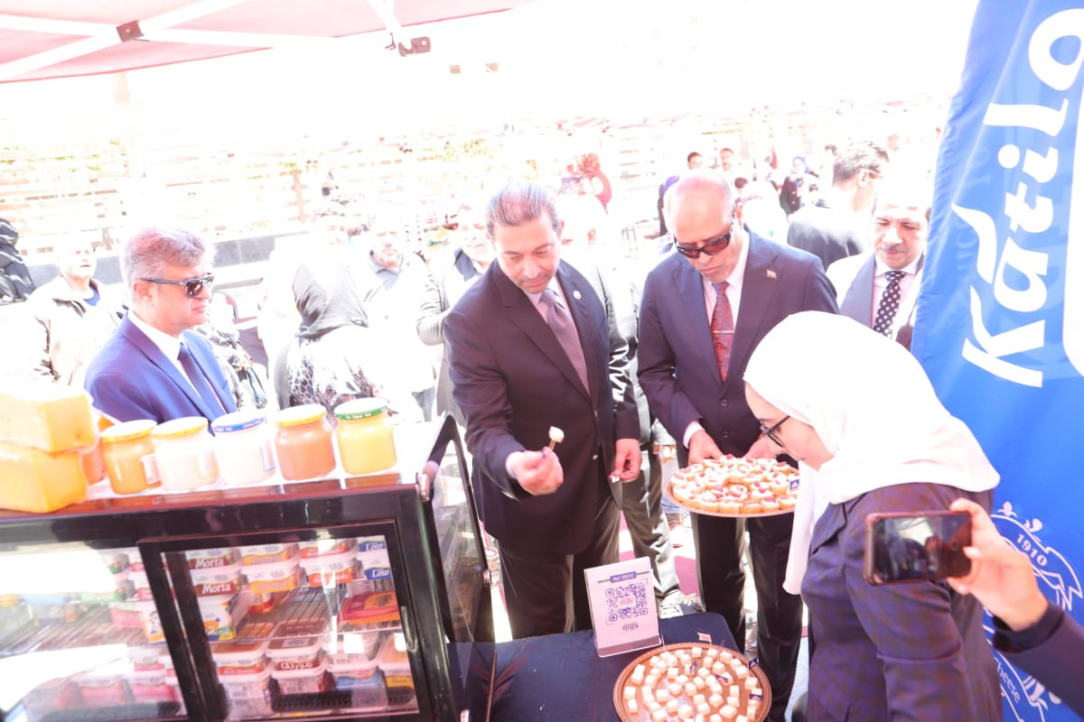 وزير العمل ومحافظ دمياط