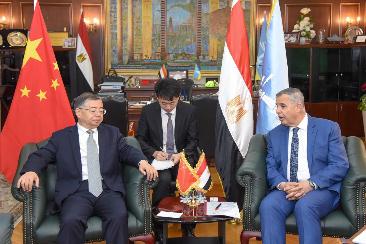 محافظ الإسكندرية والوفد الصيني