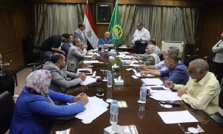 محافظ القليوبية: حريصون على حل الشكاوى وتحسين الخدمات للمواطنين