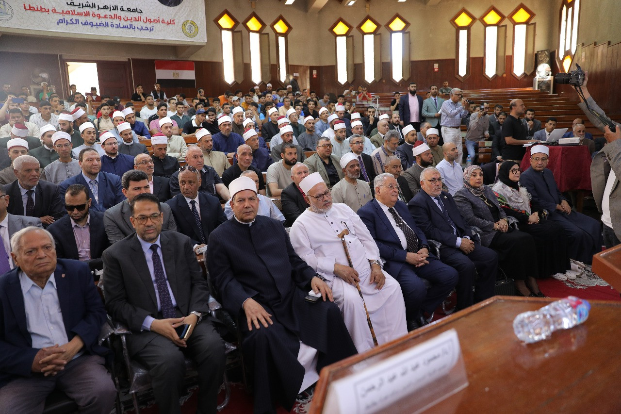 رئيس جامعة الأزهر ومحافظ الغربية