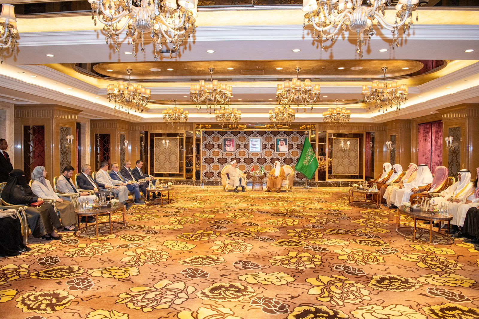 وزير الشؤون الإسلامية السعودي ورئيس الشؤون الدينية التركي