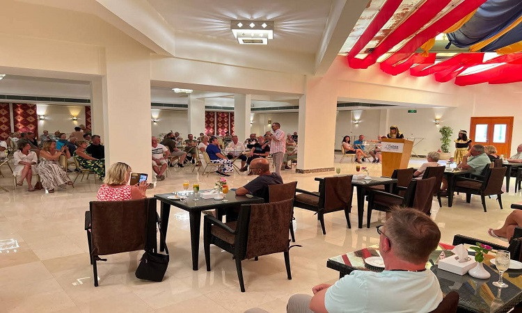 فندق بمرسى علم يكرم 3 سياح زاروا الفندق 300 مرة على مدار 15عام