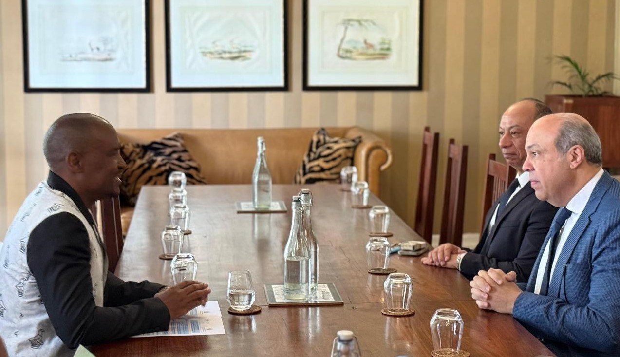 وزير الطيران ووزير النقل الزيمبابوي