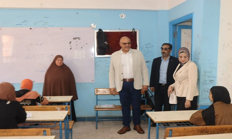 محافظ القليوبية يتفقد امتحانات الشهادة الإعدادية بمدينتي بنها وطوخ