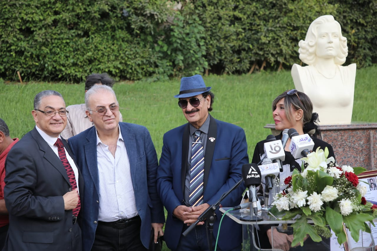 تمثال أسمهان