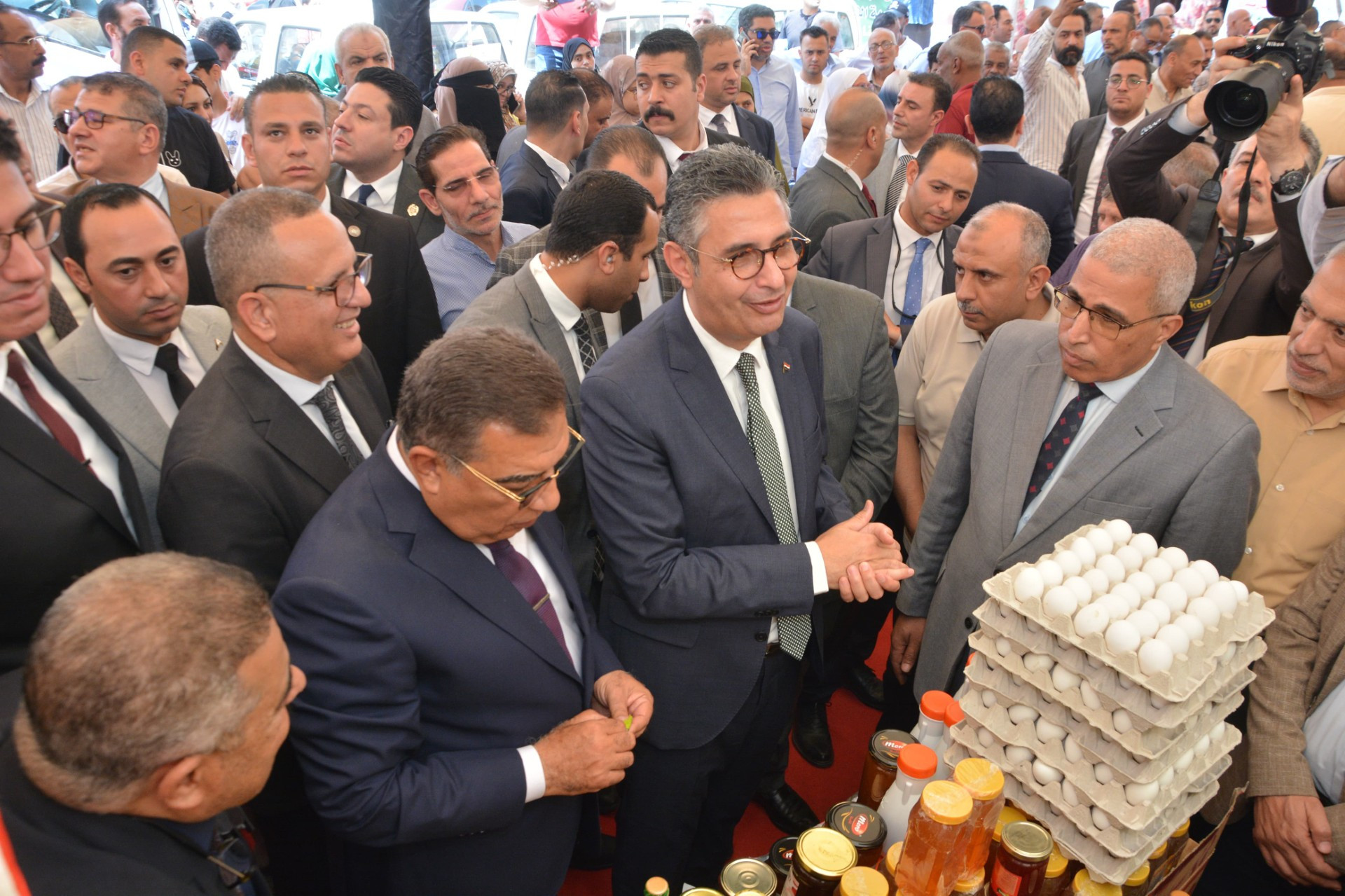 وزير التموين