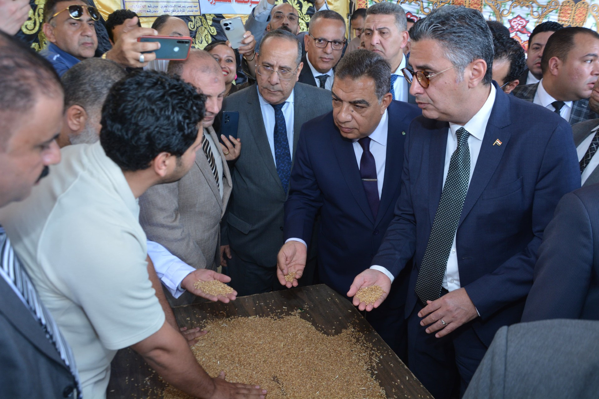 وزير التموين