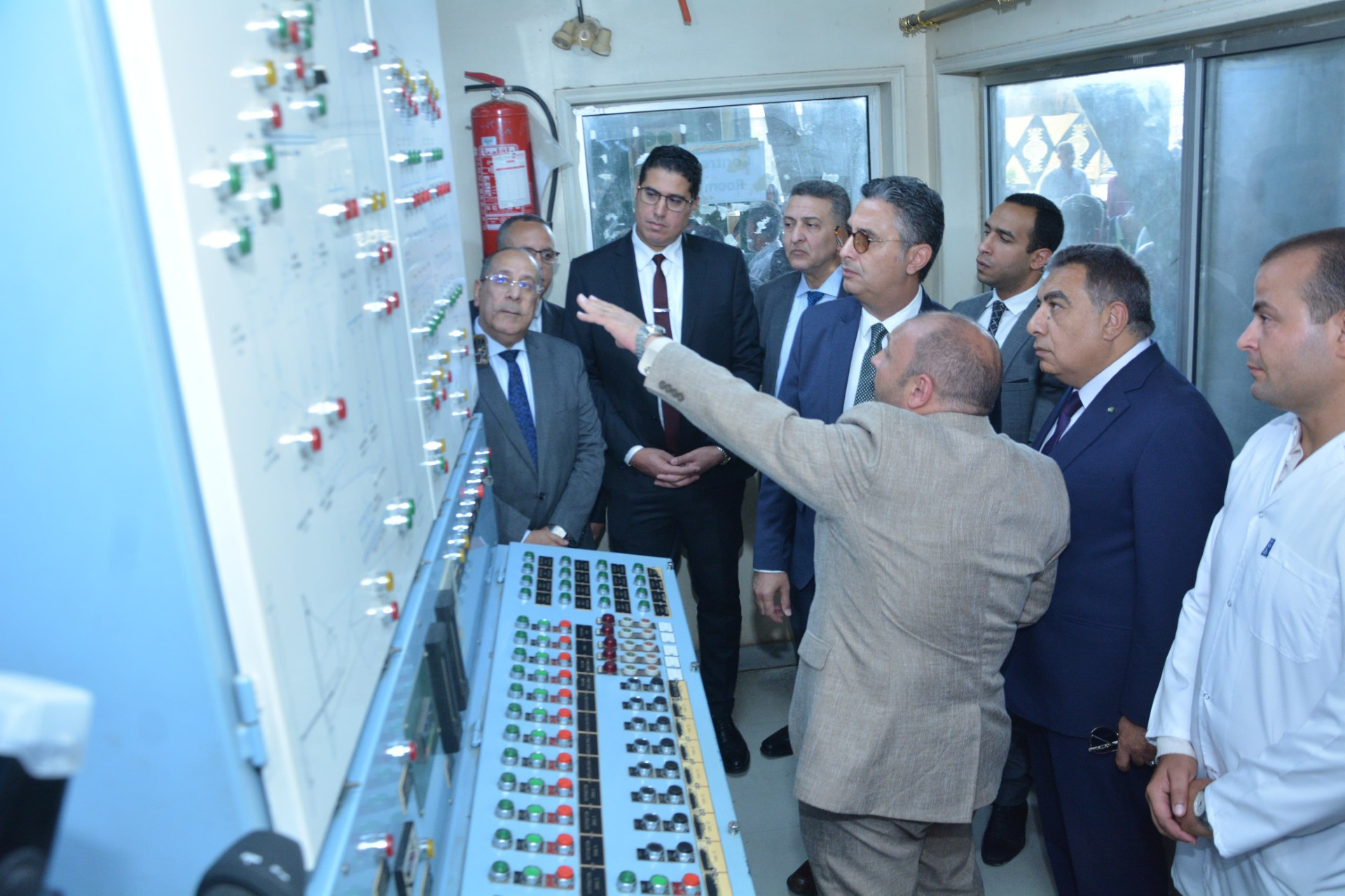 وزير التموين