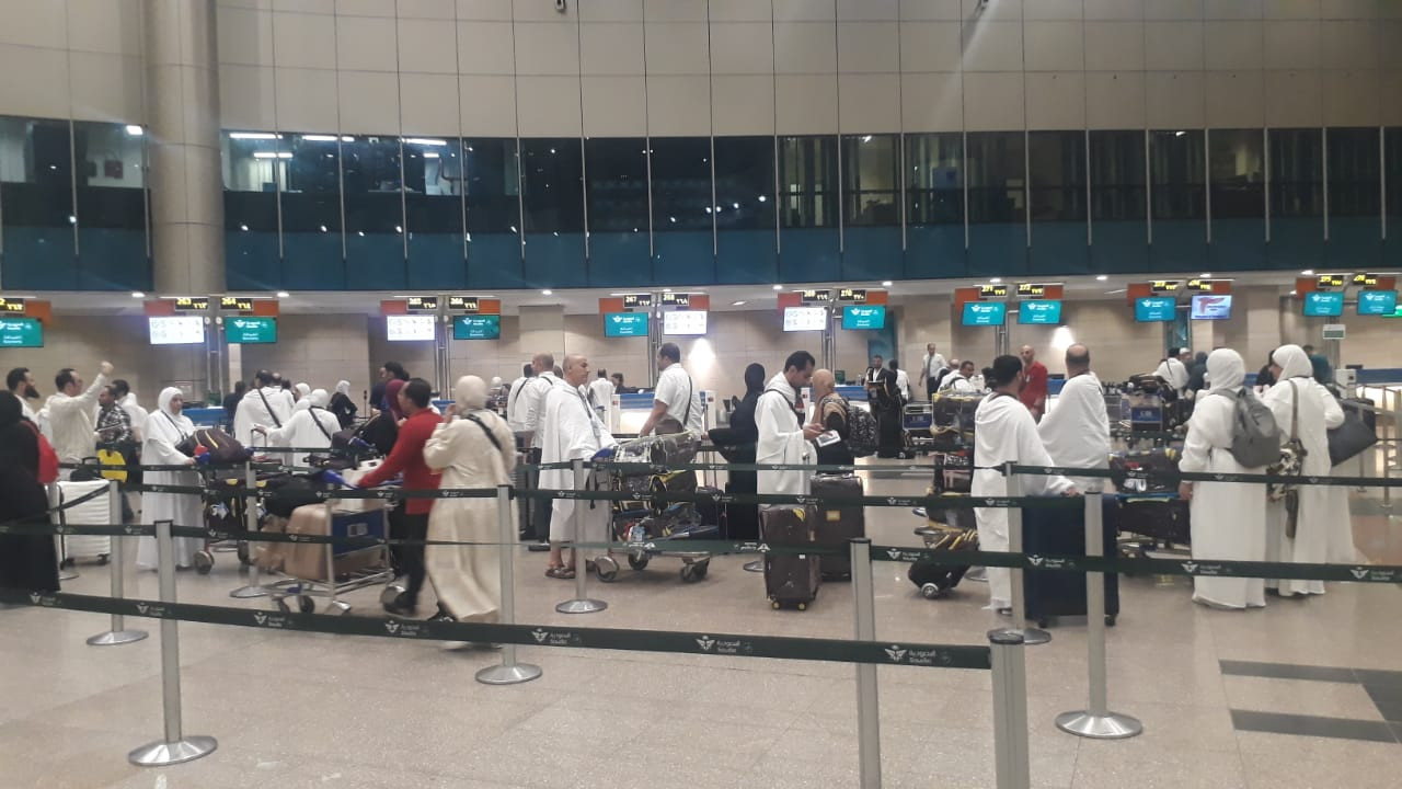 الحجاج بمطار القاهرة