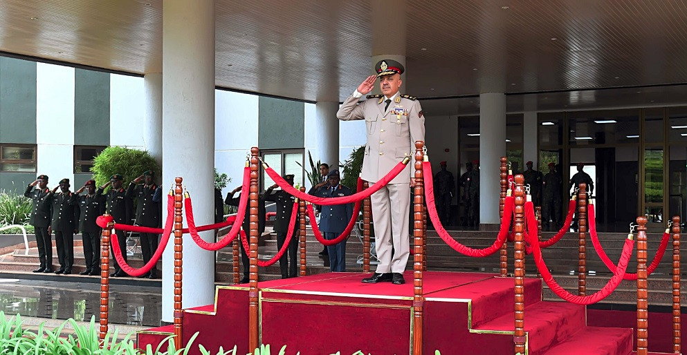 الفريق أحمد خليفة