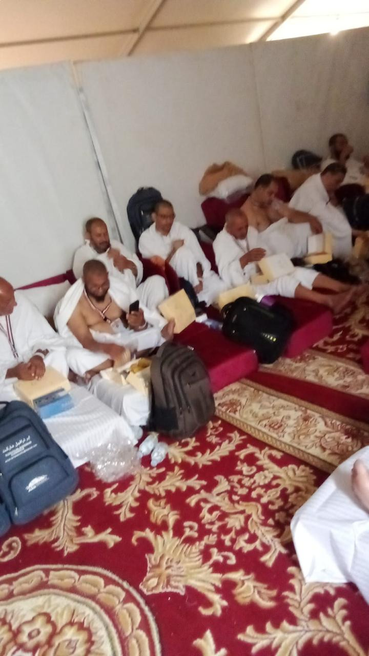 وصول طلائع حجاج السياحة إلى عرفات