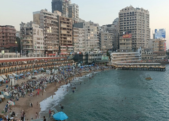 شواطئ ومعالم الإسكندرية