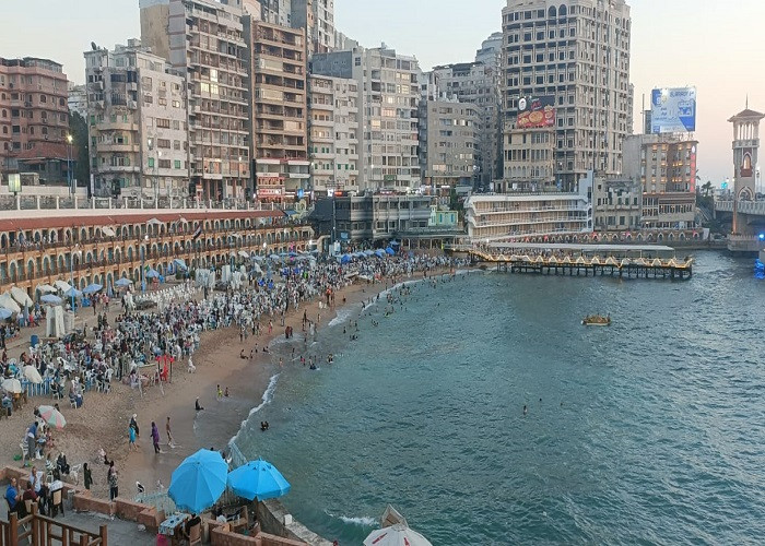 شواطئ ومعالم الإسكندرية