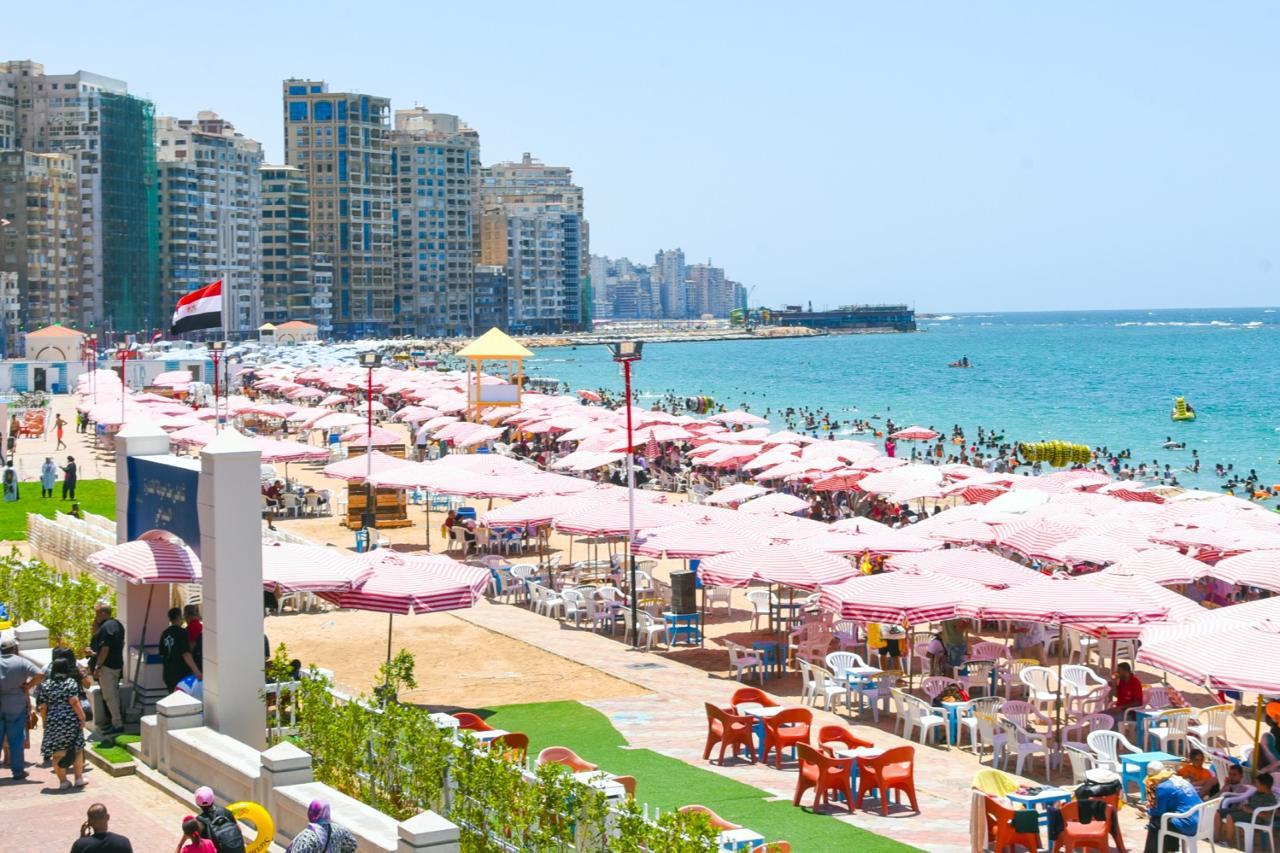 شواطئ ومعالم الإسكندرية