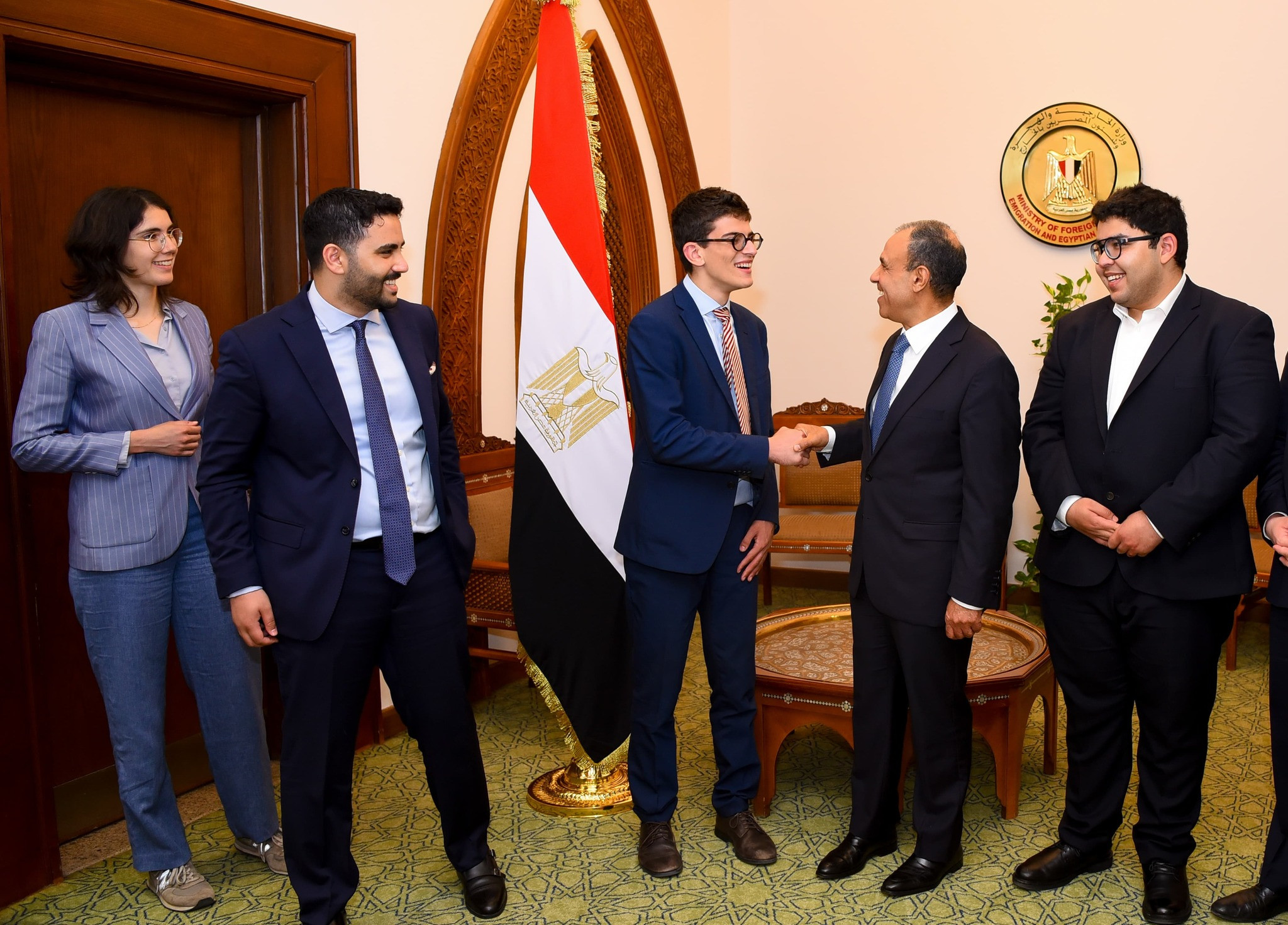 وزير الخارجية