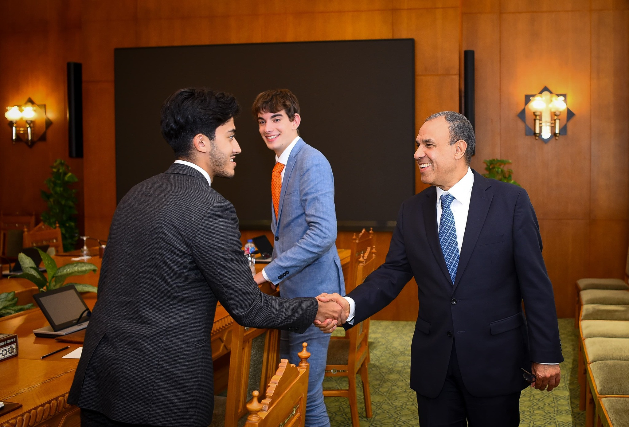 وزير الخارجية