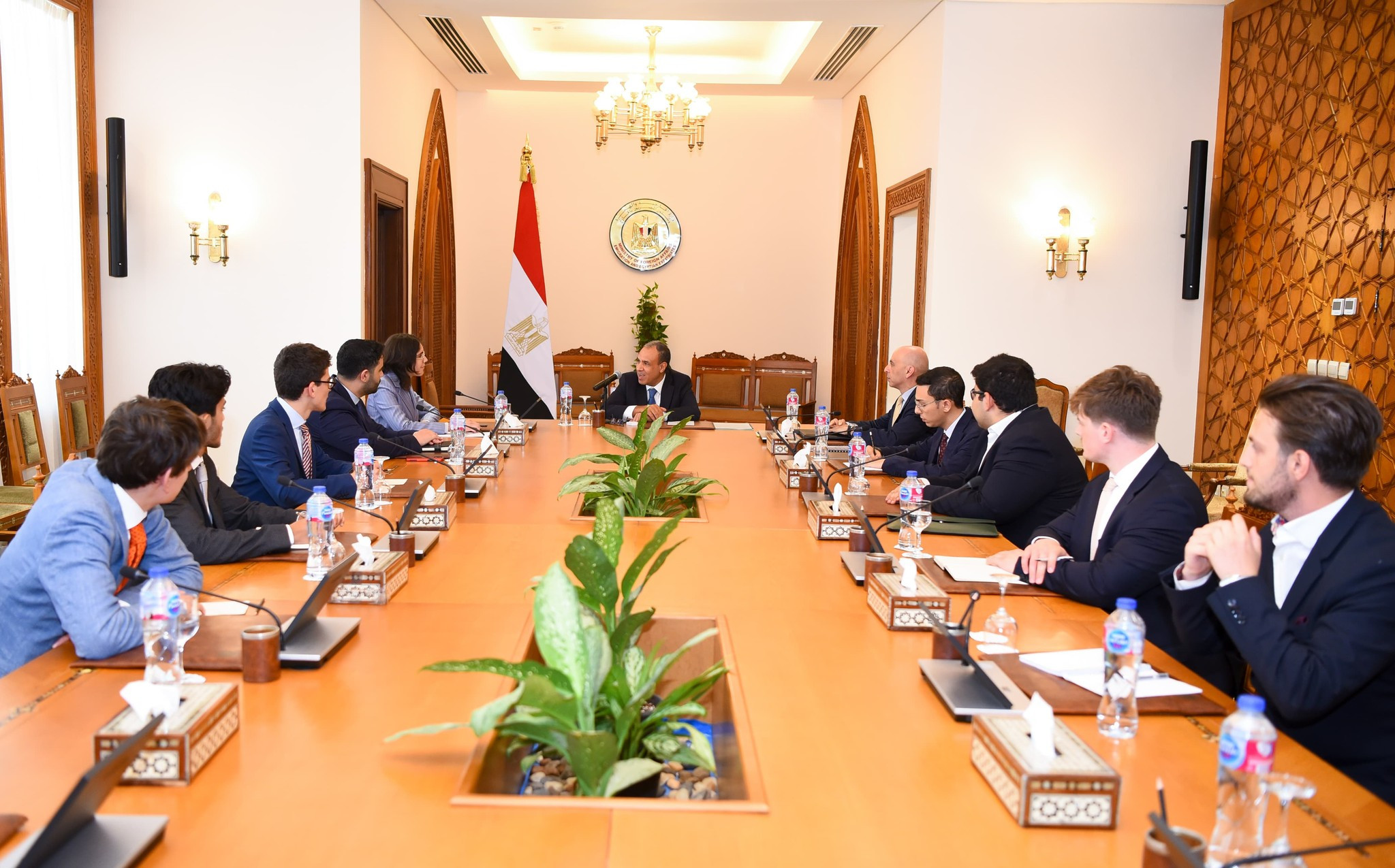 وزير الخارجية