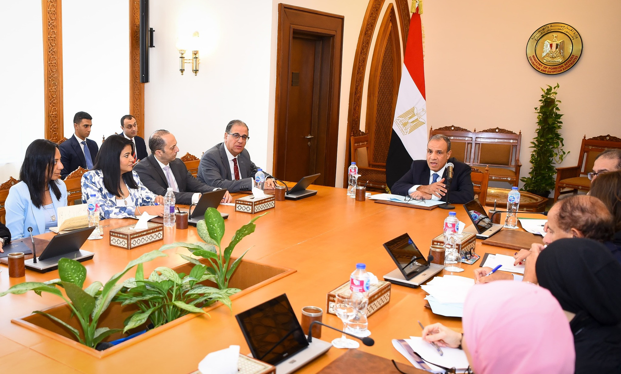 وزير الخارجية