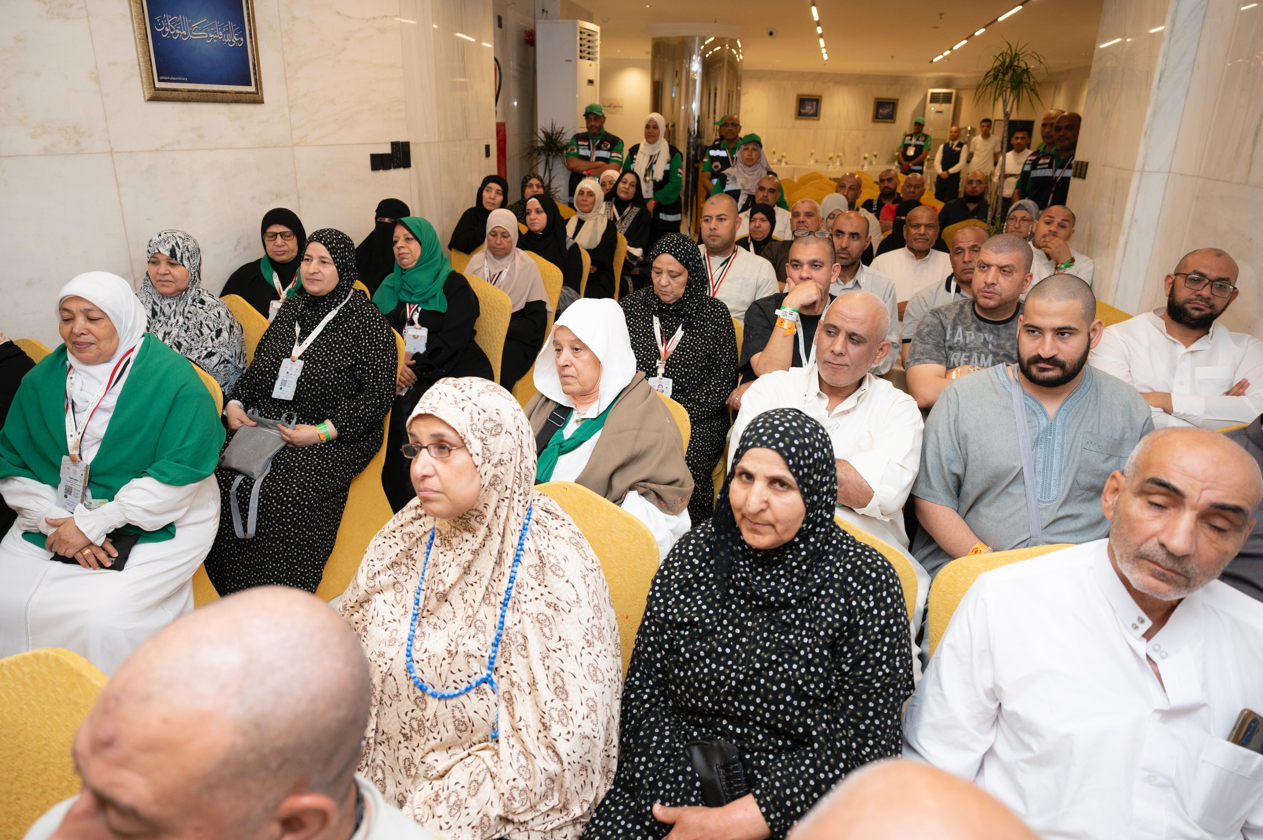 حجاج الجمعيات الأهلية