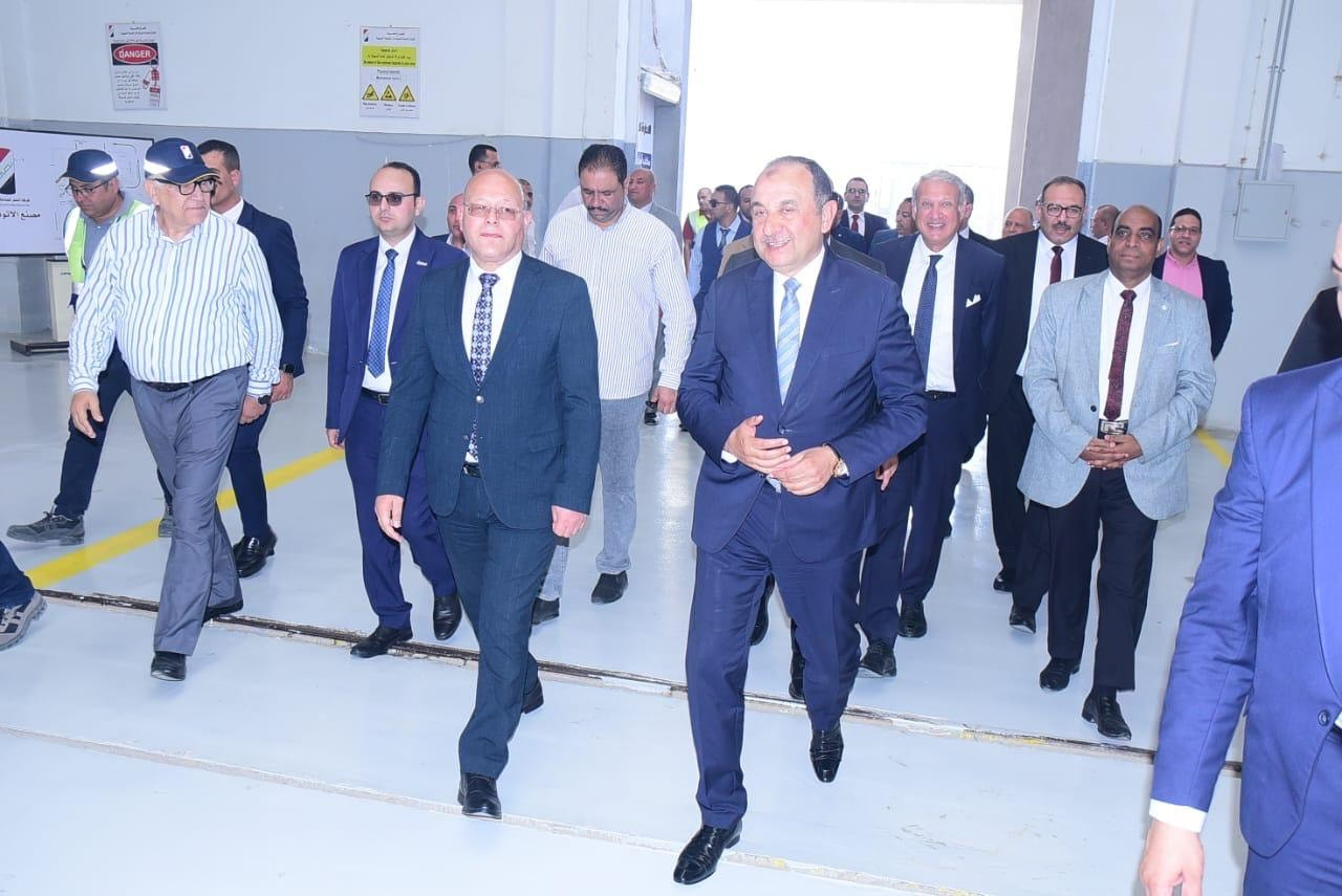 وزير قطاع الاعمال