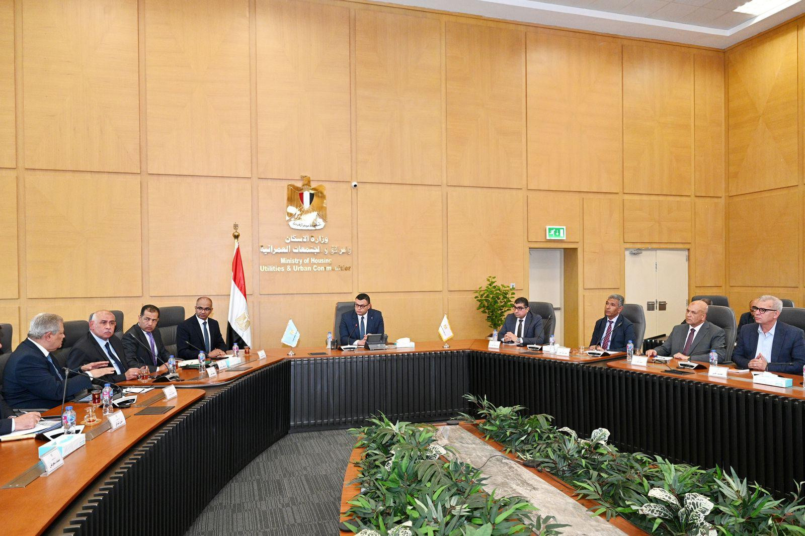 وزير الإسكان