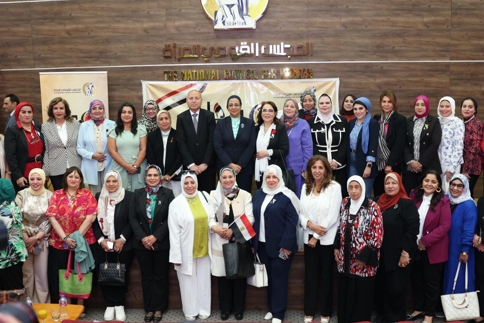 رئيس القومي للمرأة ومحافظ القاهرة