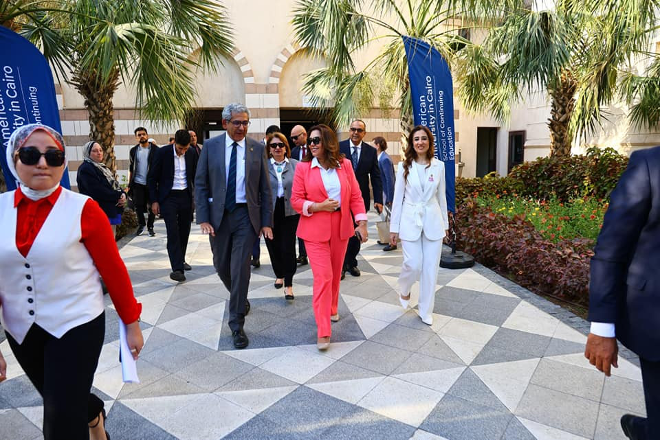 وزيرة التنمية المحلية