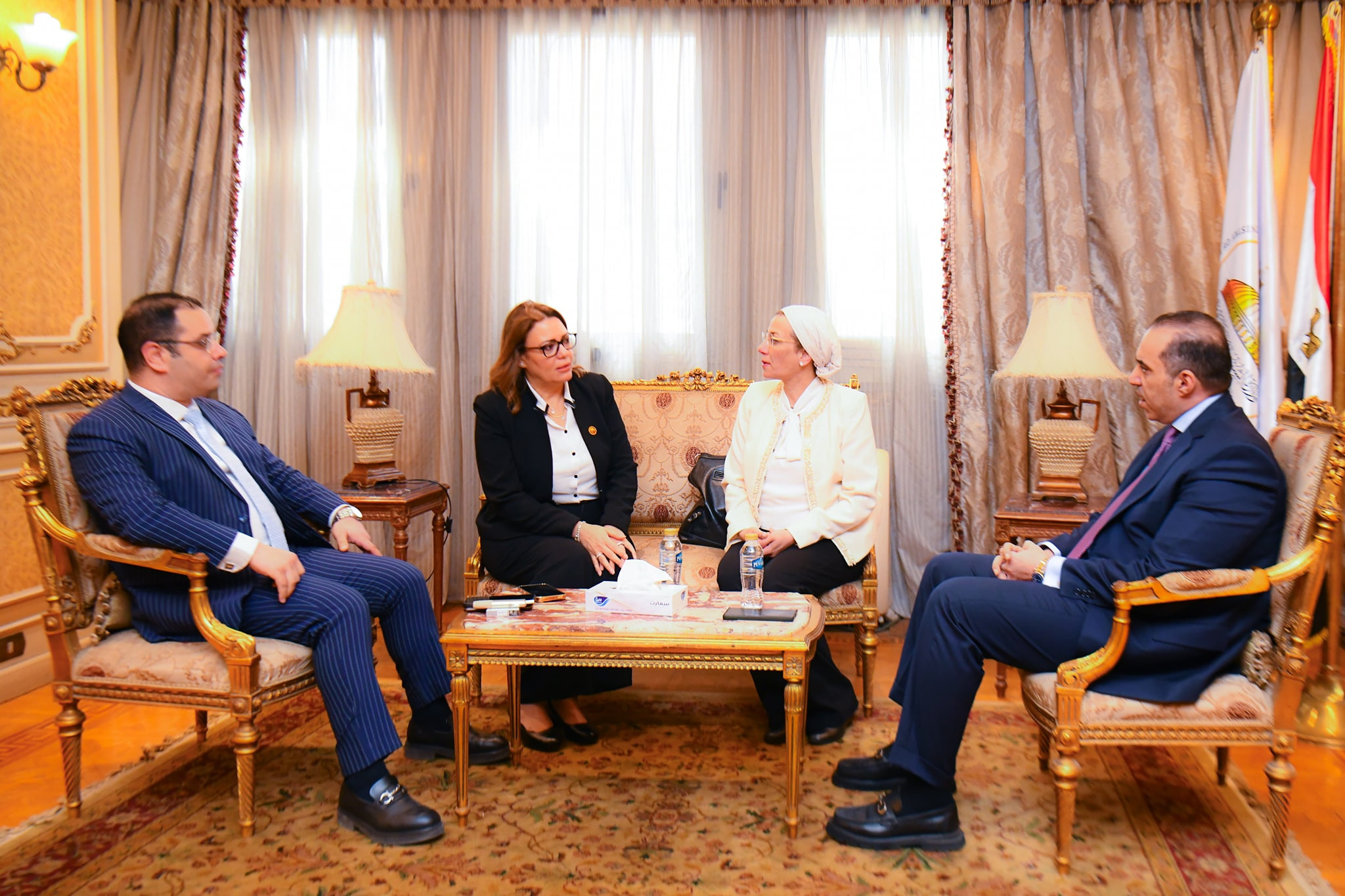 وزيرة البيئة