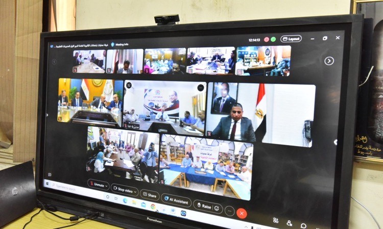 محافظ أسيوط