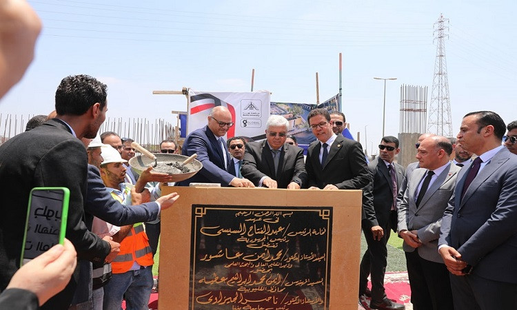 وزير التعليم العالي يضع حجر الأساس لعدد من المشروعات بجامعة بنها