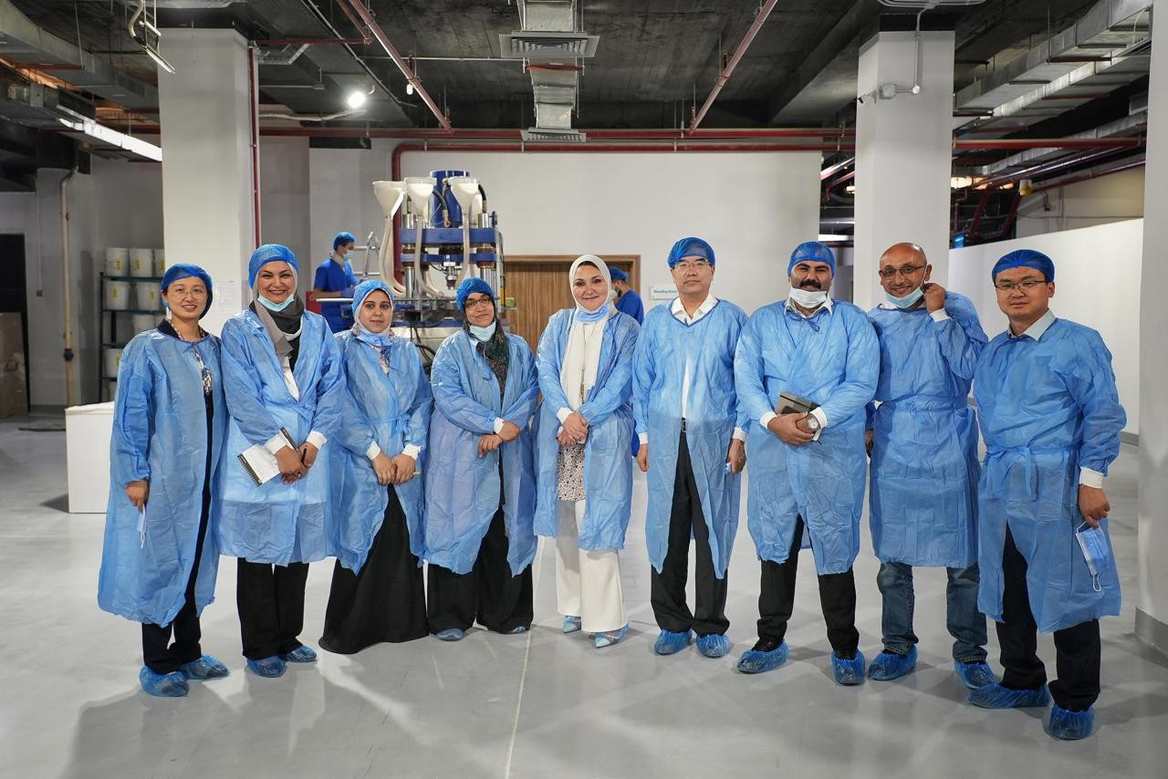 وفد صيني يتفقد عددا من مصانع المستلزمات الطبية&nbsp;بمصر