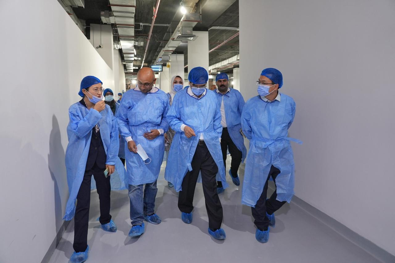 وفد صيني يتفقد عددا من مصانع المستلزمات الطبية&nbsp;بمصر