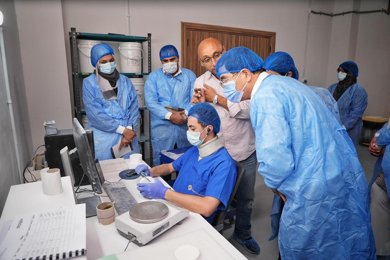 وفد صيني يتفقد عددا من مصانع المستلزمات الطبية&nbsp;بمصر