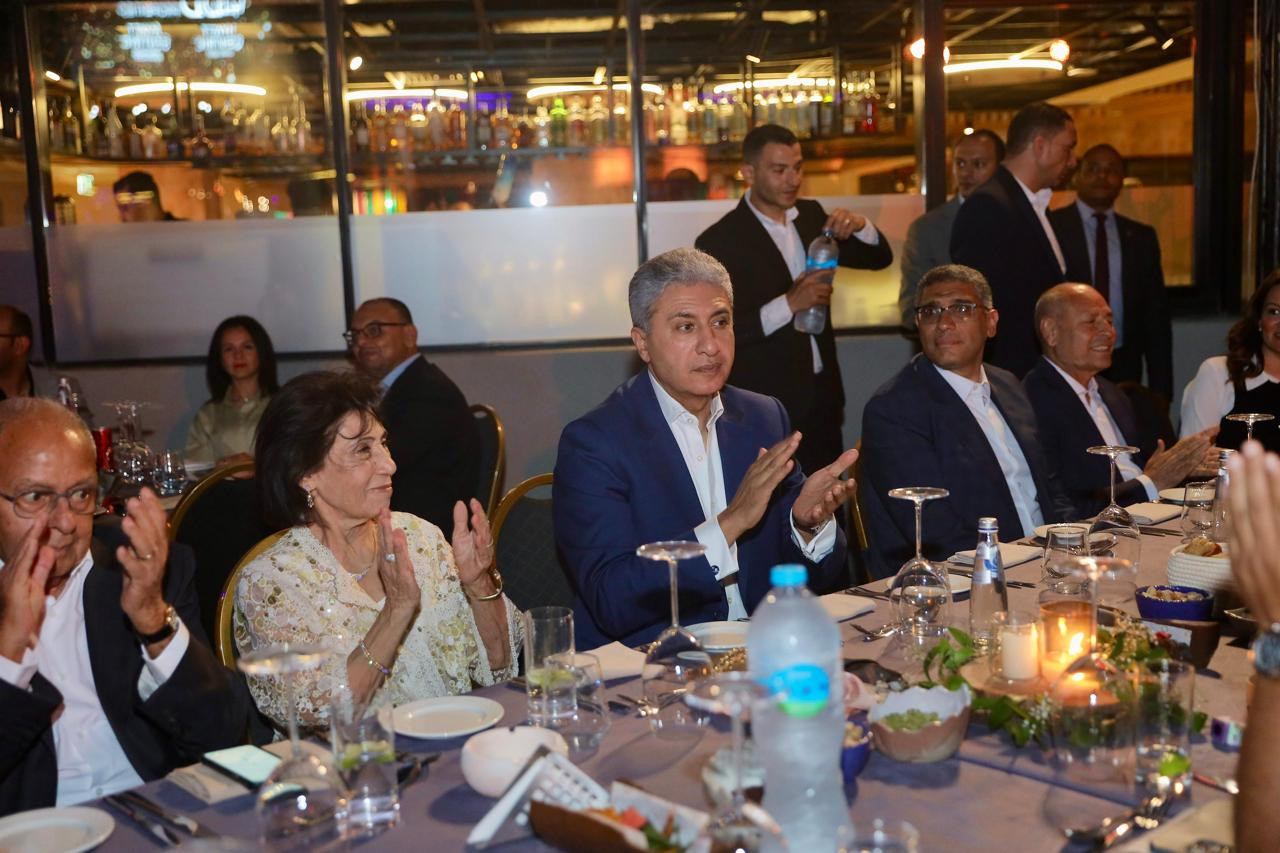 افتتاح فندق