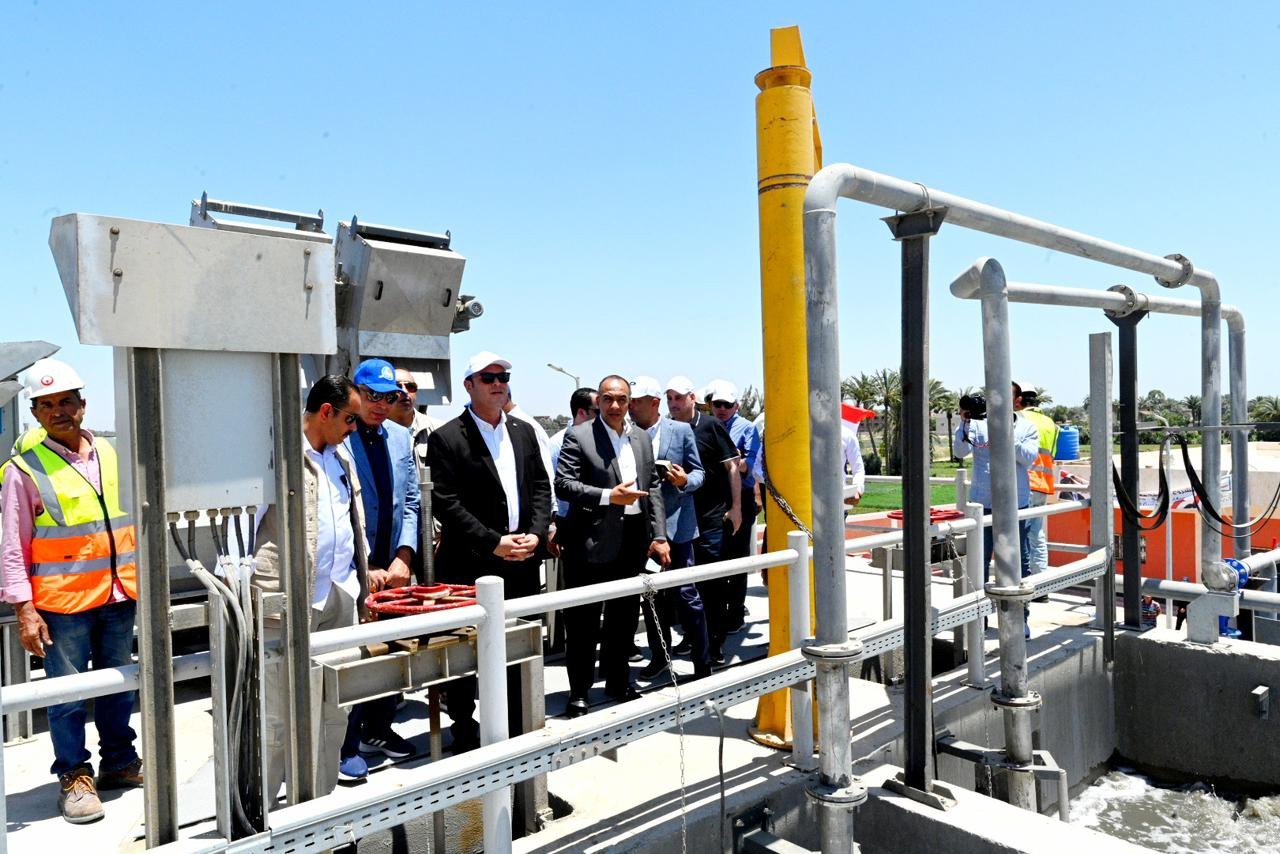 وزير الاسكان