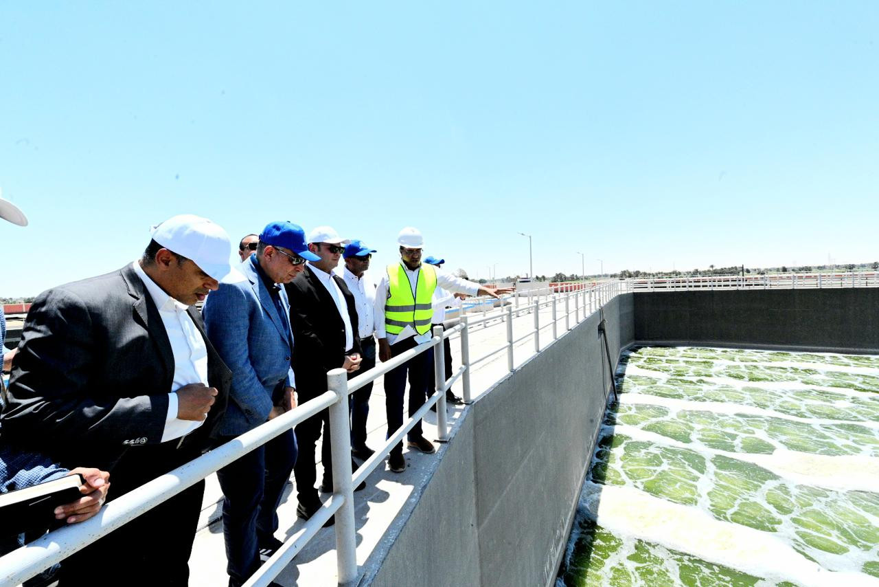 وزير الاسكان