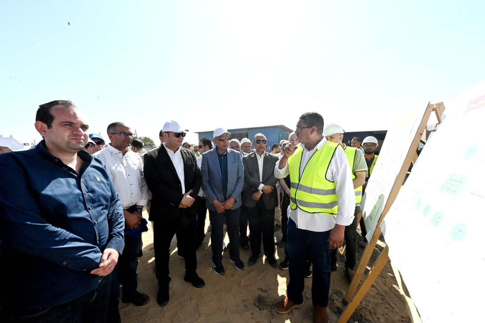 وزير الاسكان في المنيا