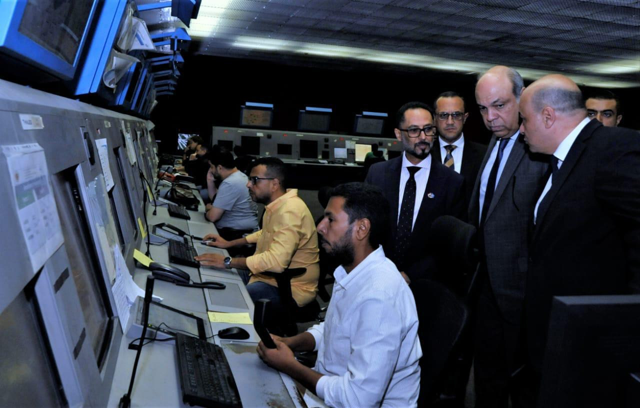 وزير الطيران