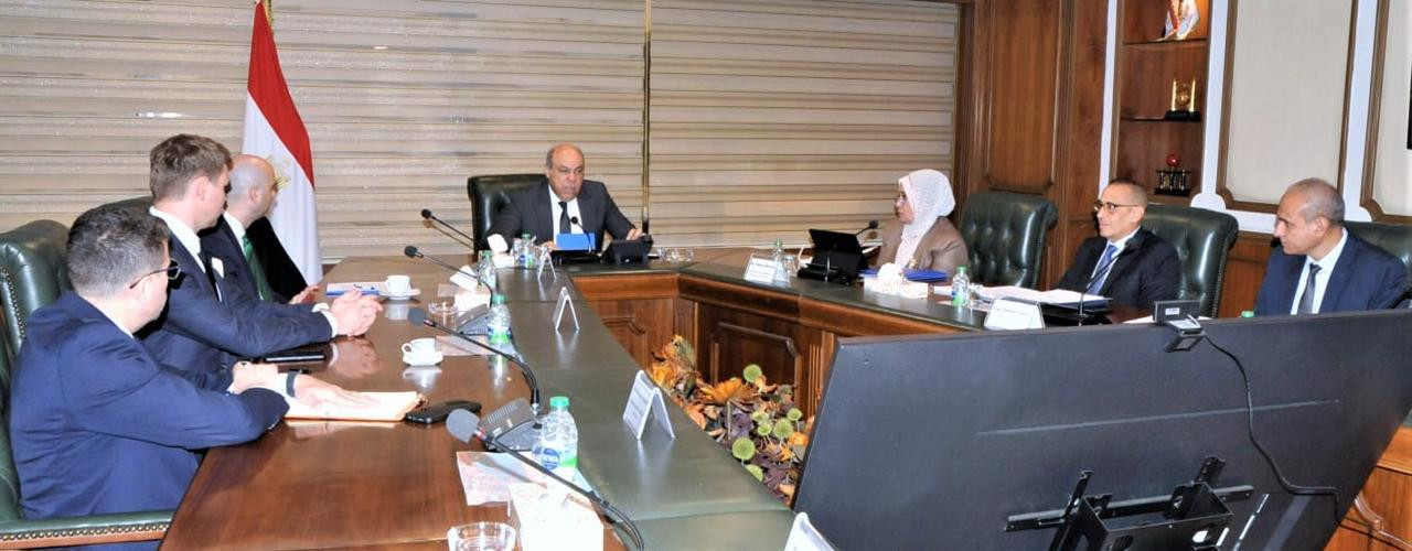 وزير الطيران المدني