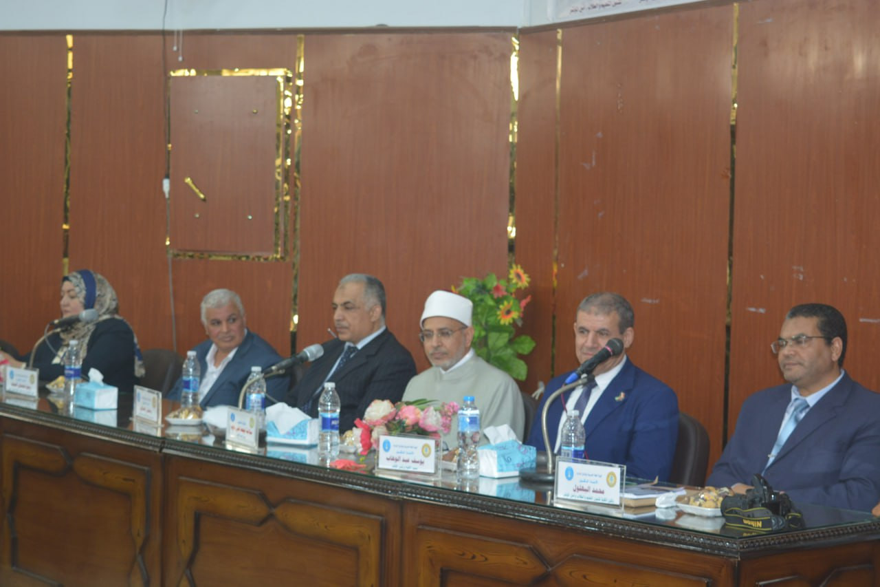 رئيس جامعة الأزهر