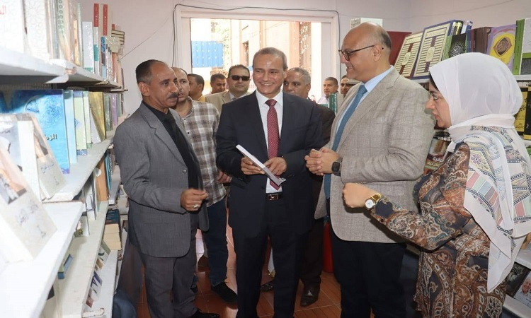 لدعم الثقافة... محافظ القليوبية يفتتح فرع دار المعارف بمدينة بنها