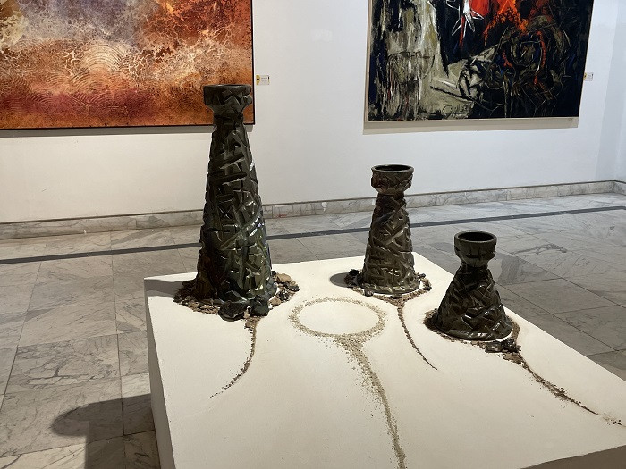 معرض فن تشكيلي