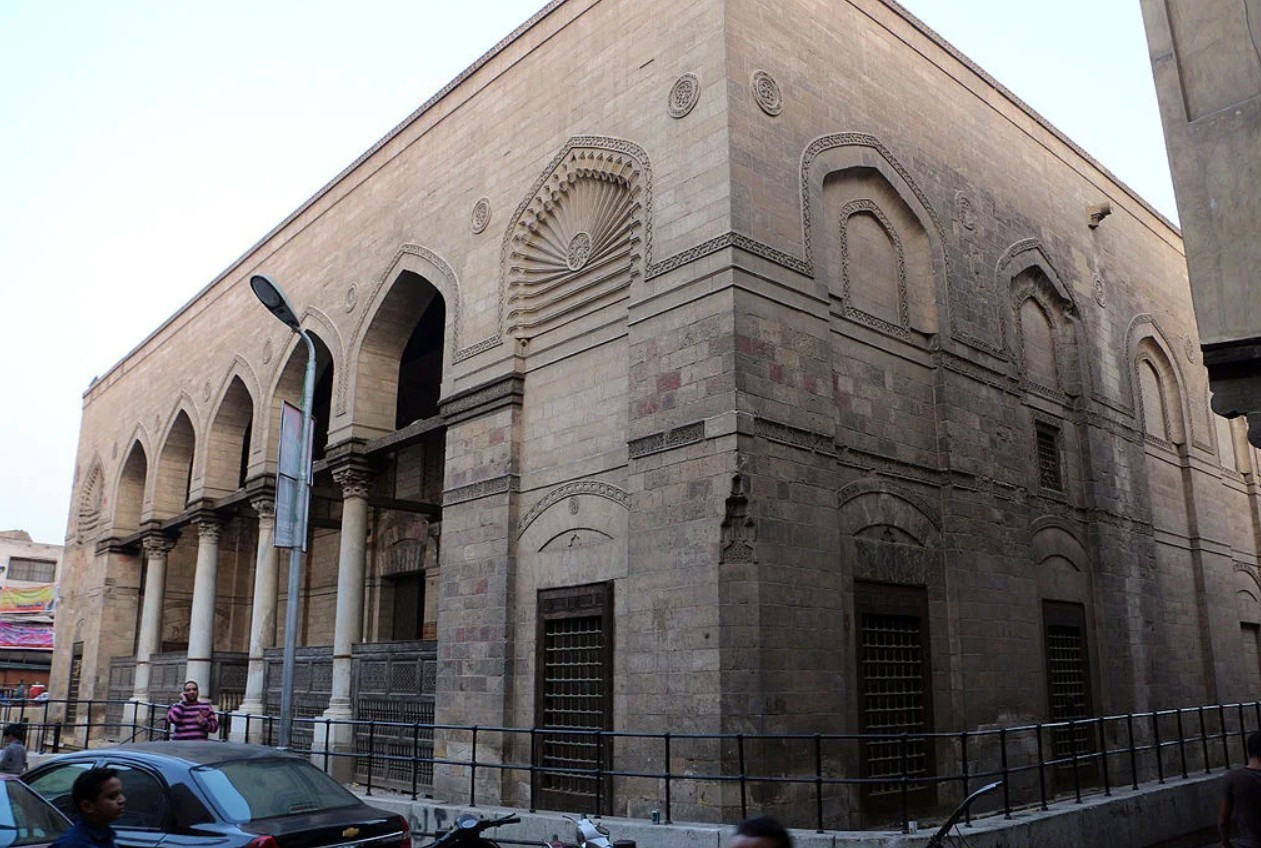 جامعة الصالح طلائع