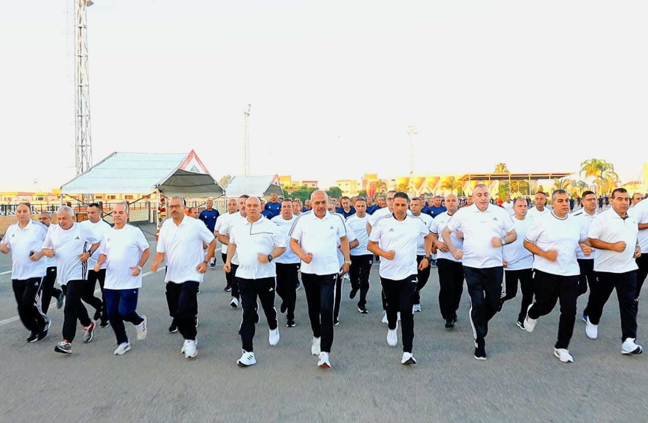 الفريق أحمد خليفة