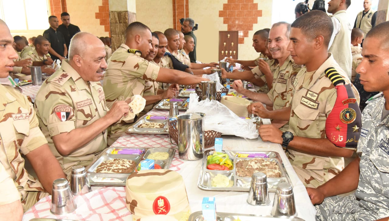 الفريق أحمد خليفة